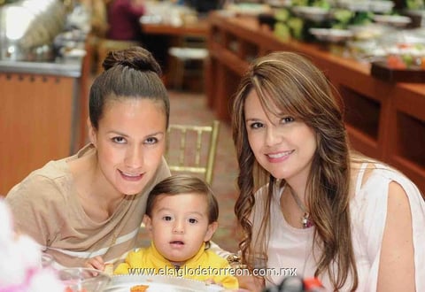 20032015 Isabel, Sebastián y Dania.