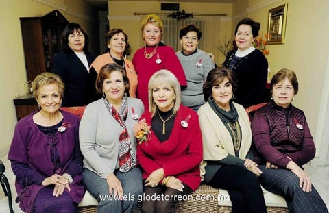 22032015 POR CASARSE.  Maly Cerda en su despedida de soltera organizada por sus amigas: Elena, Luz María, Mary Cruz, Hilda, Chacha, Elia, Tete, Gaby y Ludy.