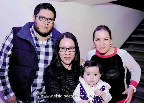 22032015 Daniel, Oli, Paulina y Ena.