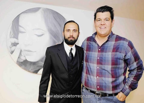 22032015 David Hernández, el expositor, y Nicolás Islas.