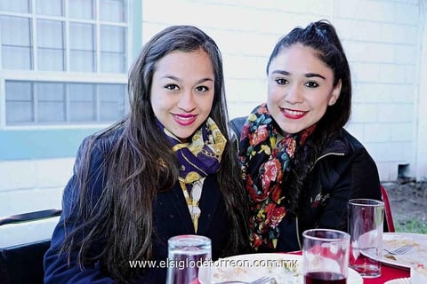 22032015 Lorena y Fernanda.