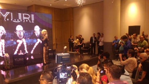 Por medio de su cuenta de Twitter, la intérprete de La maldita primavera agradeció la presencia de los medios en el lanzamiento de su disco.