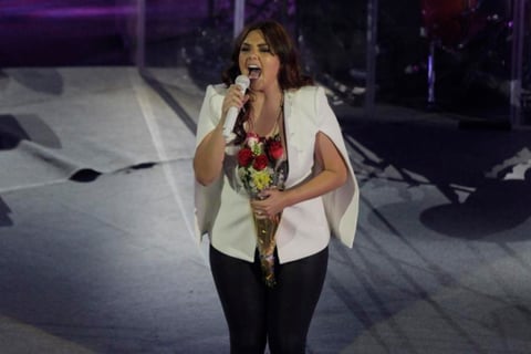 Yuridia deleitó con temas de su producción discográfica más reciente titulada Ya te olvidé y canciones de La academia.