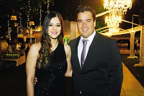Mary y Salma. Jorge y Marisol. Marcela y Rima. Gema, Mariel y Mariana. Gera y Gaby. Pamela y Luis.