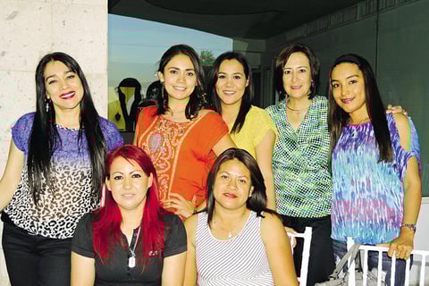 Sandra, Verónica, Mirna, Ale, Elisa, Rosy y Azucena.
