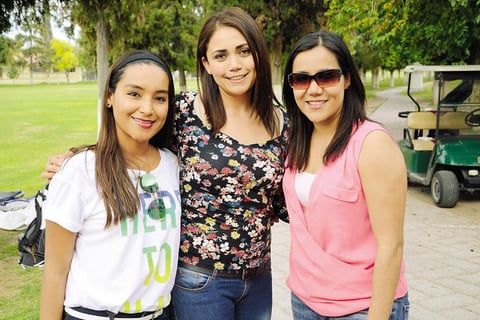 Sandra, Ale y Mirna.