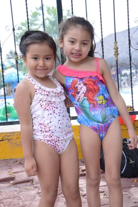 Ximena y Érika.