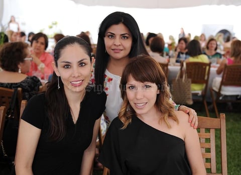 Karina, Karla y Lizy.