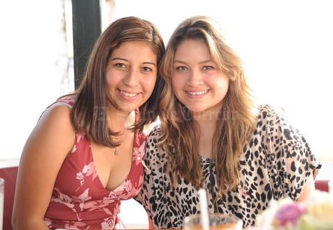 Denisse Ávila y Nelly Ramírez.