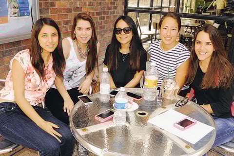 Diana, Nancy, Katia, Bertha y Mariana.