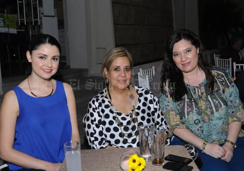 Marcela, Martha y Rosa.