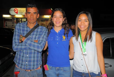 CORREDORES.  José Antonio, Sandra y Esthela.