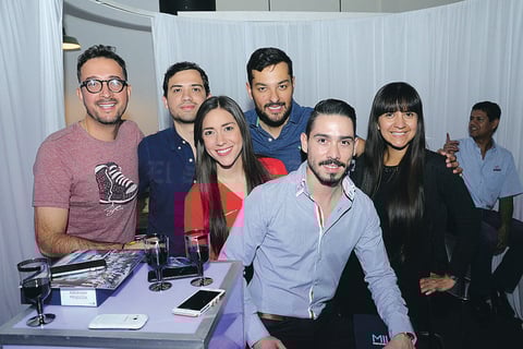 EXPO FOTOGRáFICA.  Rodrigo, Abraham, Clara, Arturo, Sergio y Martha.