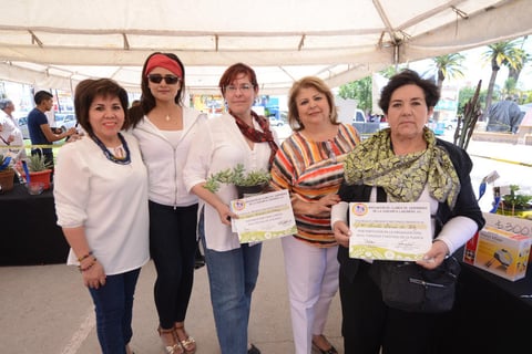 Jesu, Paty, Laurita, Lupita y Lucila.