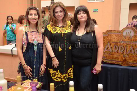 Adriana, Eva y Frida.
