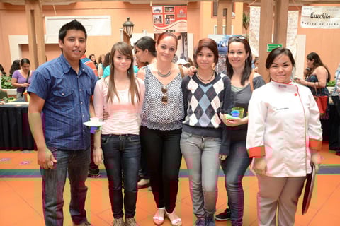 Giovanna, Emma, Daniela y Alfonso.