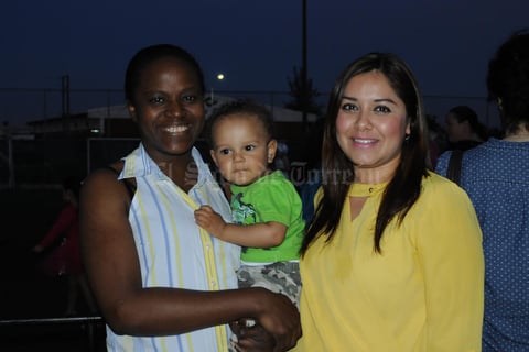 Bárbara, Etinne y Reyna.