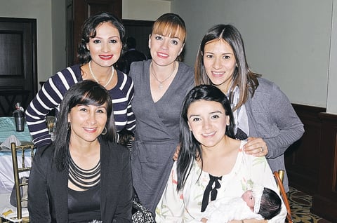 FIESTA DE CANASTILLA.  Marce, Magda, Haydé, Gaby y Liliana.
