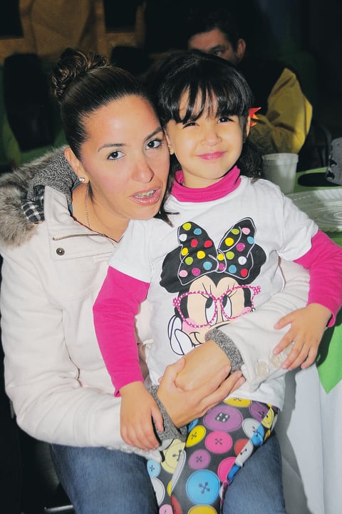 FELICES.  Victoria Cuello y Alejandra Acosta.