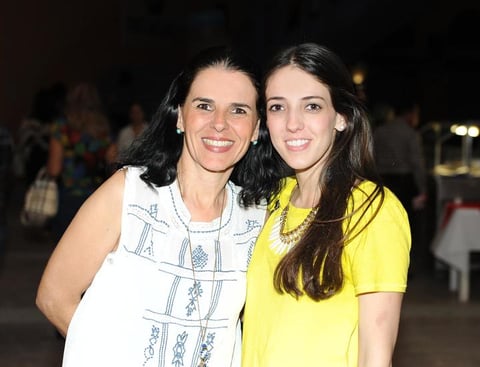 Ana Isabel y Adelina.