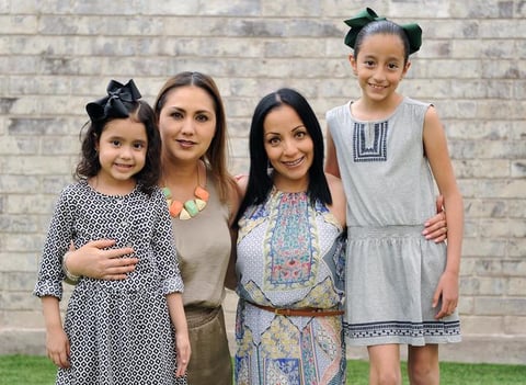 Ximena, Sara, Mirna y Mariangela.