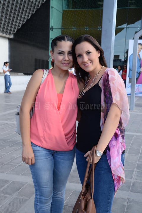 02052015 AMIGAS.  Cecy e Imelda.