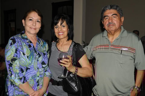 02052015 Margarita Moreno, José León Robles de la Torre, Óscar Treviño y León Gabriel García Robles.