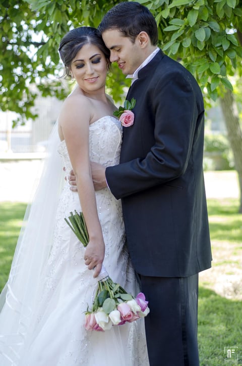 Lizeth Guadalupe Loera Delgado y Rafael Velázquez Ramírez contrajeron matrimonio
en la Iglesia Centro Saulo el pasado 18 de abril de 2015, a las 7:00 p.m., ante las palabras del Sacerdote Jorge Silva. Sus padres son los señores: Juan Manuel Loera Argumaniz y Norma Alicia Delgado Leal; Rafael Velázquez Sapien y Alba Ramírez Carrillo Roberto Focal Fotografía.