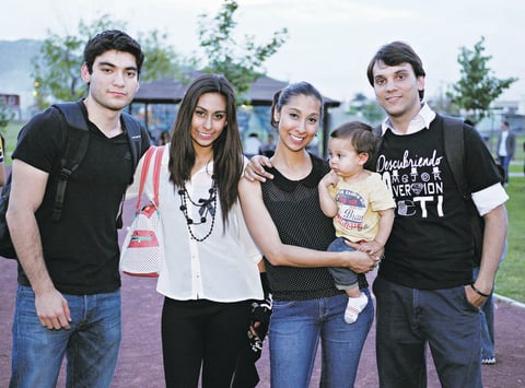 03052015 EN FESTIVAL.  Diego, Brenda, Susy, Samuel y Cristian.