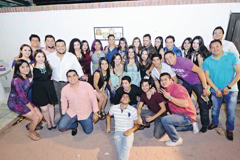 03052015 DE FIESTA.  Marycarmen Ramírez celebró su cumpleaños en compañía de sus amistades.