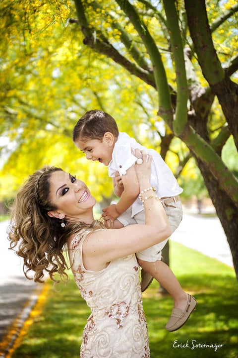 03052015 Vero Esqueda festejando el Día del Niño con su pequeño Santiago Ramírez Esqueda.- Érick Sotomayor Fotografía