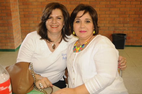 06052015 Victoria Peña Martínez e Irene Perezcamino Bracho.