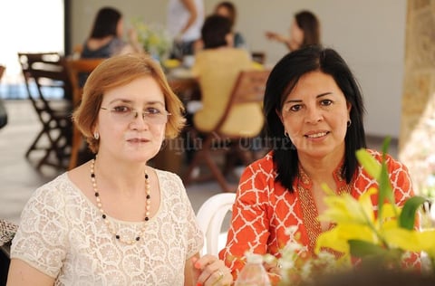 07052015 Rosario y Angelina.