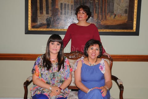 07052015 Coco, Vanely y Jesu.