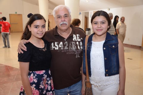 08052015 Fernanda, Carlos y Alondra.