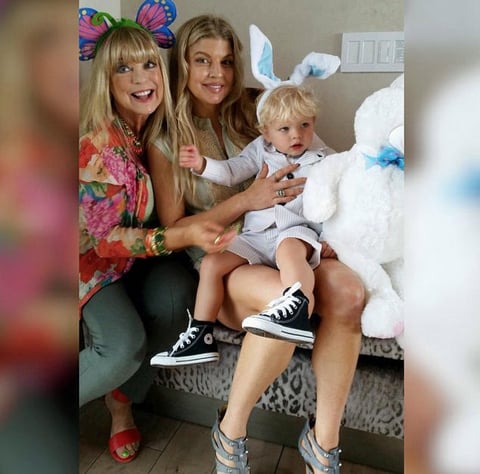 Fergie compartió una foto de su festejo del día de las madres.