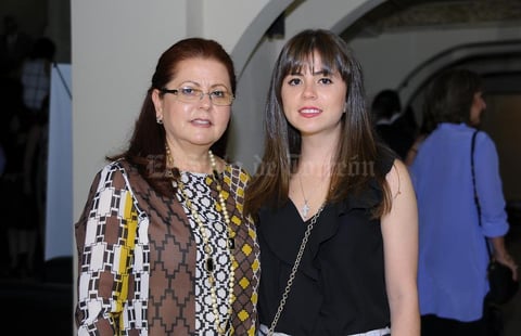 11052015 Leticia y Sofía.