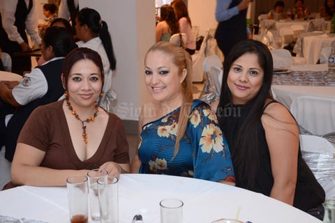11052015 Blanca, Liliana y Miriam.