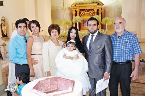 10052015 Muy conmovidos se mostraron los familiares por este emotivo acontecimiento.