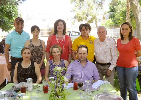 10052015 Juan Carlos, Rosy, Alma, Lupita, Arturo, Maru,Natalia, Adriana y Juan Pablo.