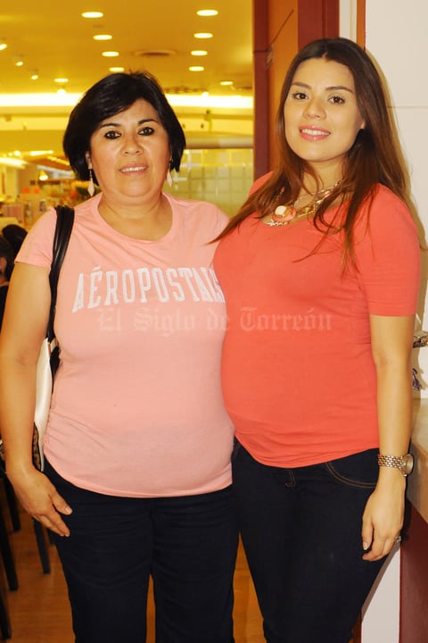 10052015 Ana Guerrero y Ana Elena García.
