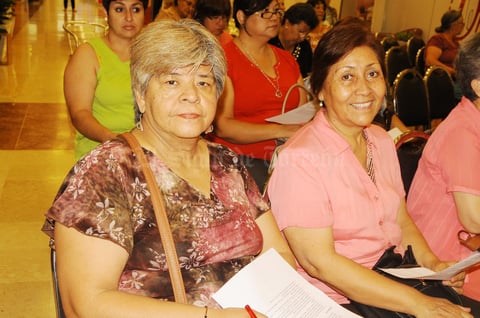 13052015 María Antonieta Fernández y Rosario Meléndez.