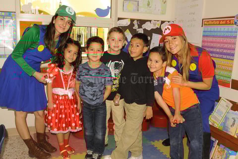 14052015 DIVERTIDA MAñANA.  Miss Liz, Ana Lucía, David, Sebastián, Santiago, Dylan y Miss Ale.