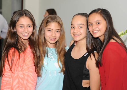 Ana Paula, Aisha, Ale y Mayka.
