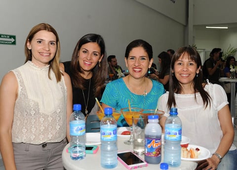 Leo, Celina, Lorena y Corina.