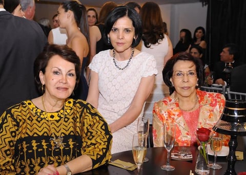 Yeye Romo, Marcela Pámanes y Tere Rojas.