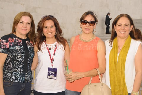 15052015 EN EL CONCIERTO DE PANDORA.  Elvira, Pitty, Eva y Gloria.