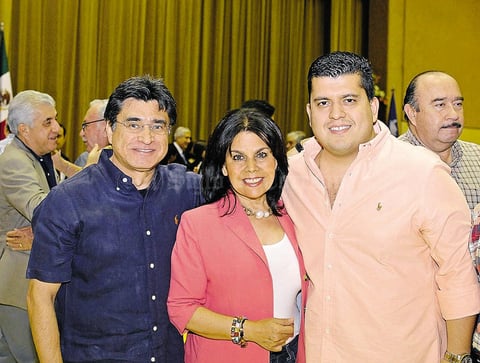 18052015 Arturo, Rocío y Guanni.