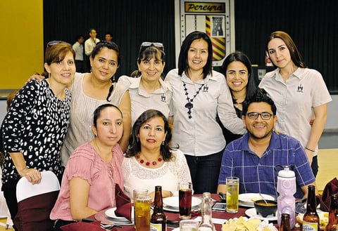 17052015 Patricia, Lulú, Claudia, Norma, Ade, Ruth, Chayito y Adriana.