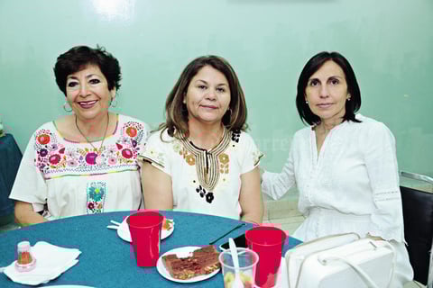 19052015 AMENA CONVIVENCIA.  Yolanda, Linda y Eréndira.